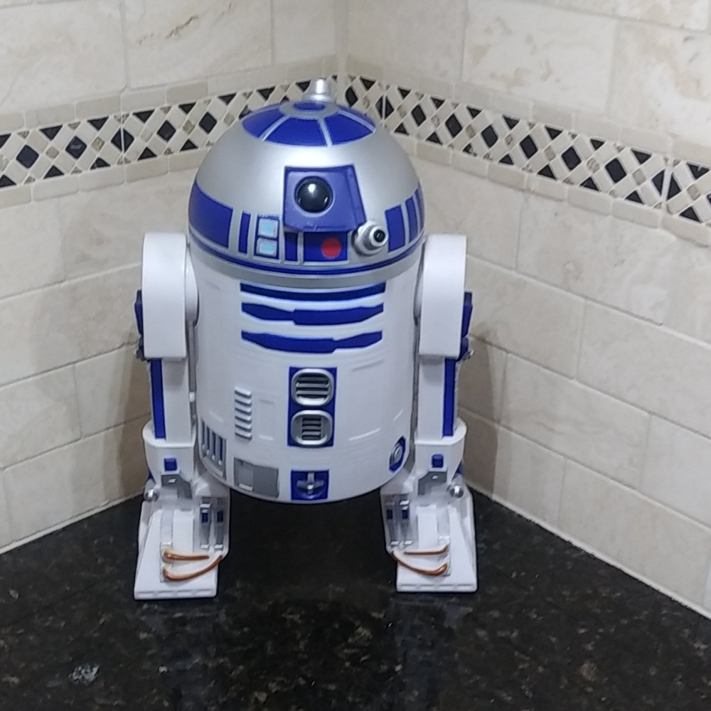 Star Wars R2-D2 Plastic Bank